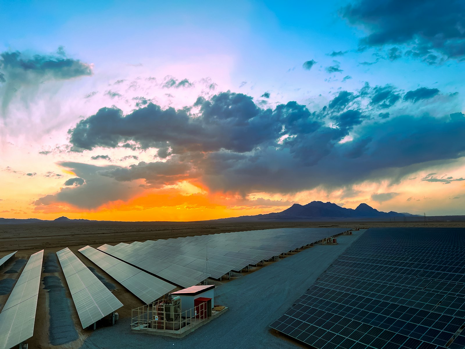 Utility-scale solar plant in a desert setting